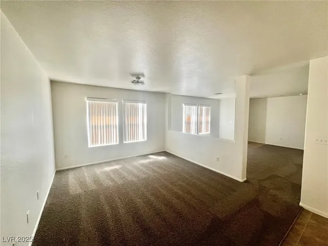 $1,845 | 3153 Amari Avenue, Las Vegas, NV 89141