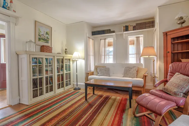 $1,490,000 | 6 Sea Street, Northeast Harbor, ME 04662