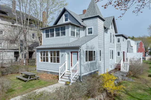 $1,490,000 | 6 Sea Street, Northeast Harbor, ME 04662