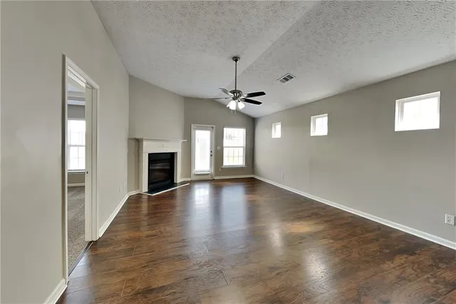 $1,725 | 144 Cobbler Cove Drive, Dallas, GA 30132