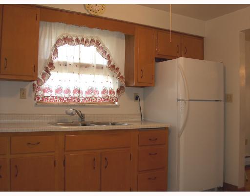 9700 Barnes Lake Road North Huntingdon, PA 15642 - Photo 3 of 8 Kitchen.