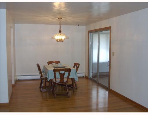 9700 Barnes Lake Road North Huntingdon, PA 15642 - Photo 4 of 8 Dining Room.