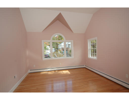 18 Heard Road Arlington, MA 02474 - Photo 11 of 21 Gallery Image 11