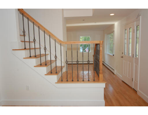 18 Heard Road Arlington, MA 02474 - Photo 3 of 21 Gallery Image 3