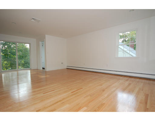 18 Heard Road Arlington, MA 02474 - Photo 6 of 21 Gallery Image 6