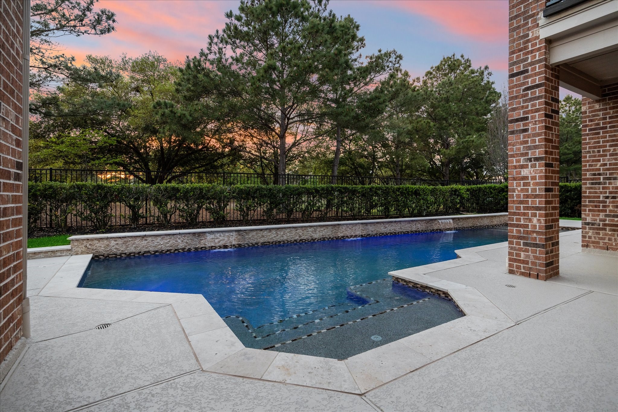 6211 Alameda Point Lane Houston, TX 77041 - Photo 44 of 50 Enjoy serene greenbelt views with no back-door neighbors in this sought-after gated community.