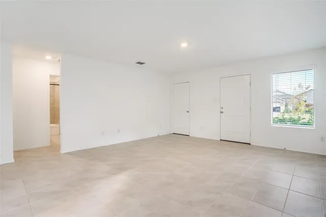 $2,000 | 14124 Calderwood Street, Pilot Point, TX 76258