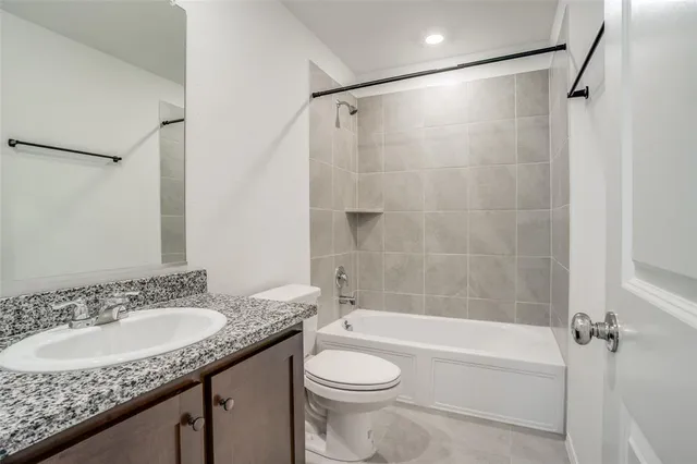 $2,000 | 14124 Calderwood Street, Pilot Point, TX 76258