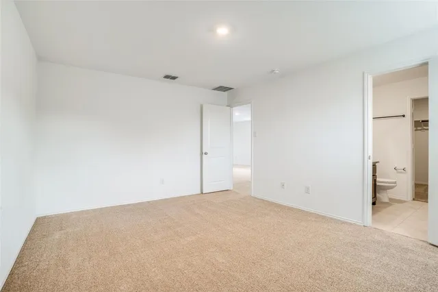 $2,000 | 14124 Calderwood Street, Pilot Point, TX 76258