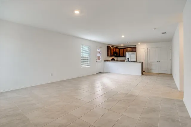 $2,000 | 14124 Calderwood Street, Pilot Point, TX 76258