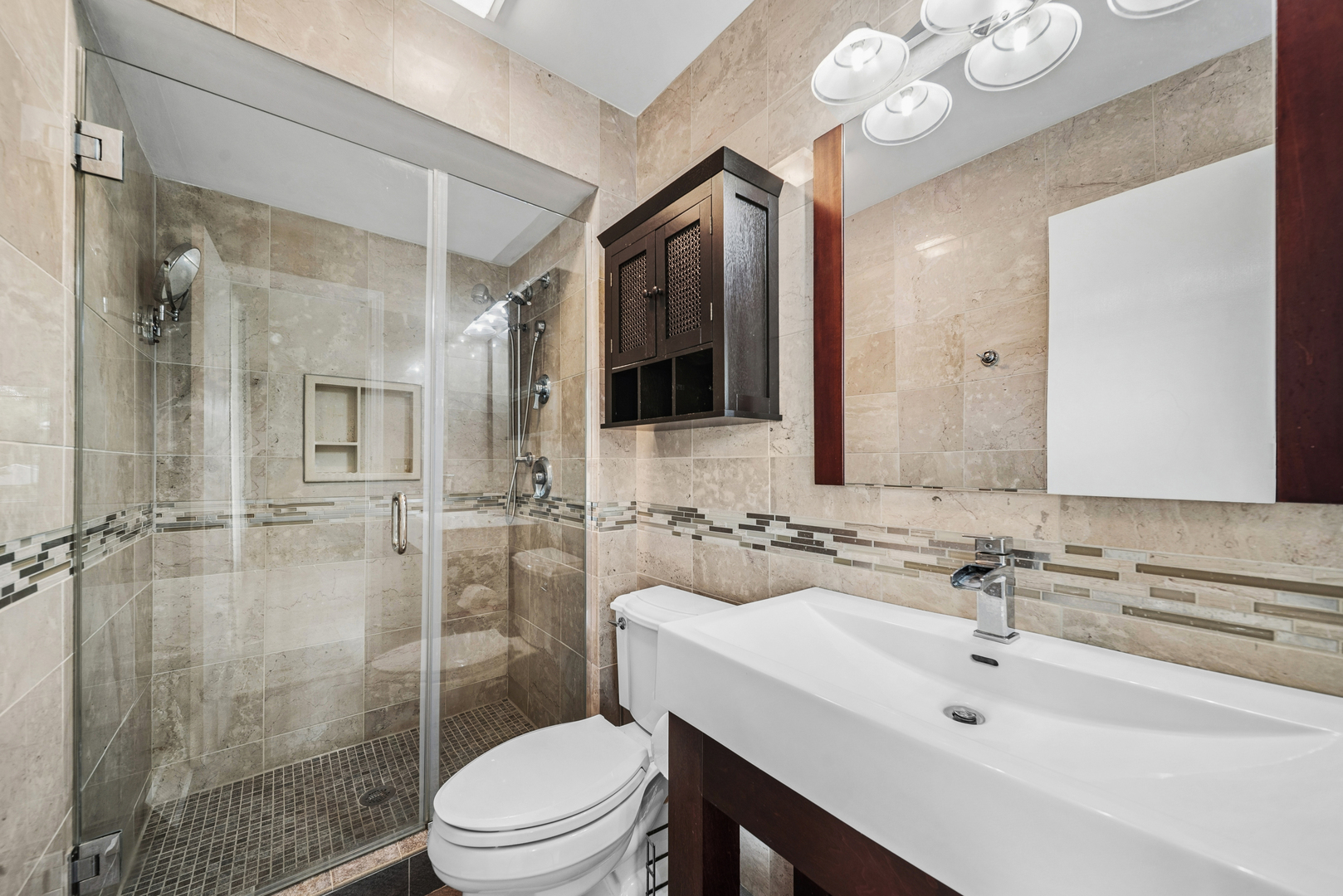 2481 Chatham Road Aurora, IL 60506 - Photo 13 of 25