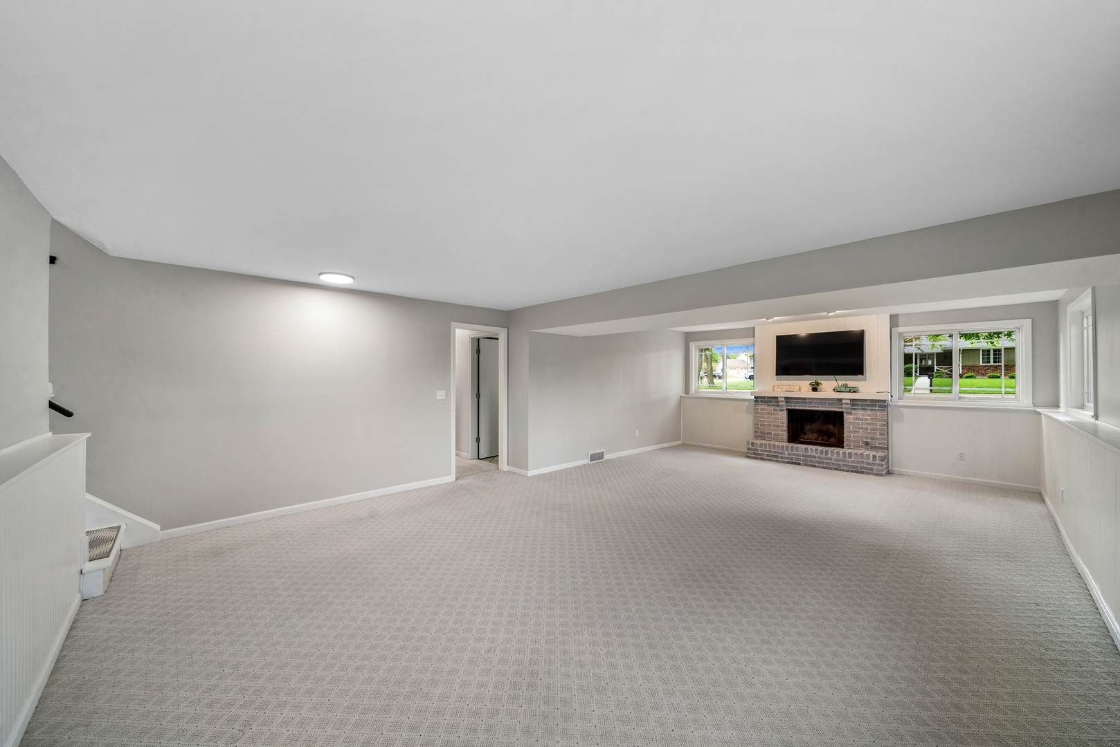 2481 Chatham Road Aurora, IL 60506 - Photo 14 of 25
