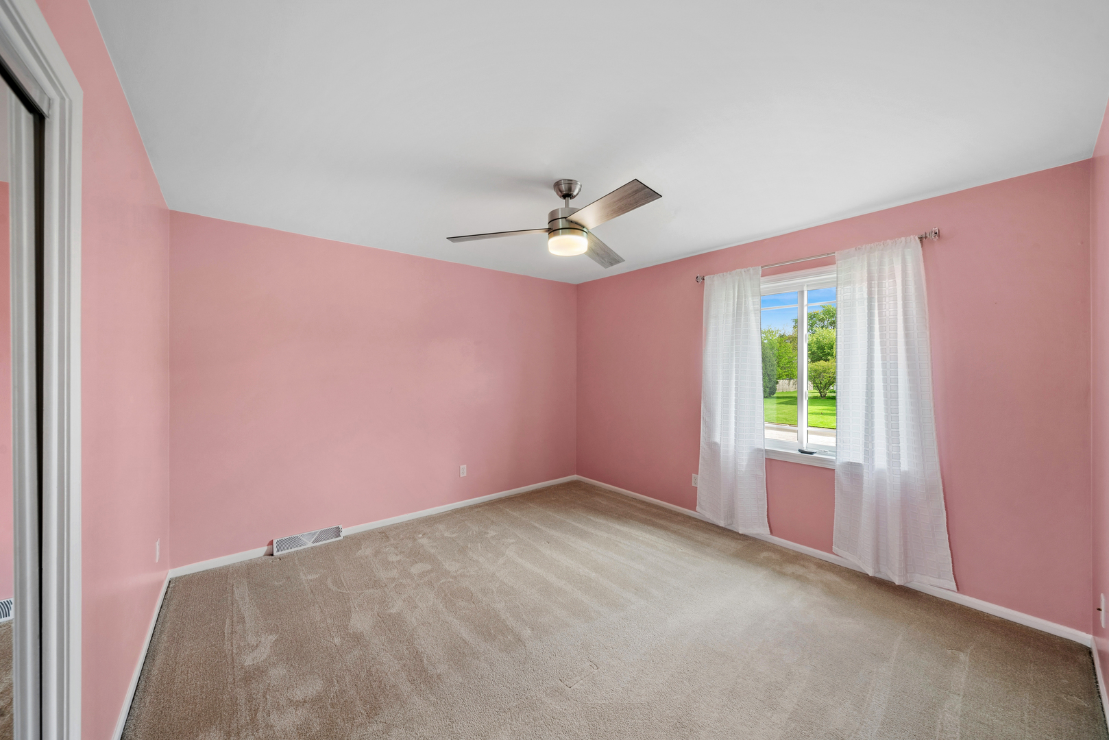 2481 Chatham Road Aurora, IL 60506 - Photo 10 of 25