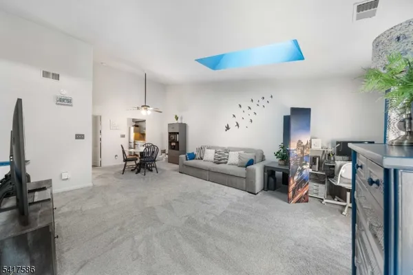 $250,000 | 113 Tiffany Boulevard, Newark, NJ 07104