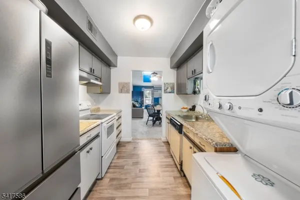 $250,000 | 113 Tiffany Boulevard, Newark, NJ 07104