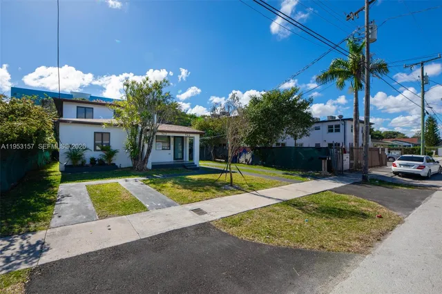 $3,100 | 742 Northwest 70th Street, Unit 2, Miami, FL 33150