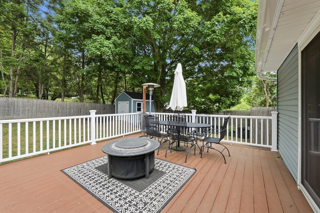 74 Framingham Road Marlborough, MA 01752 - Photo 34 of 41