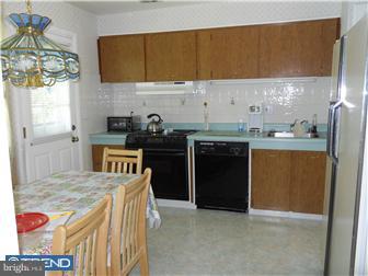 2 Ardmore Road Newark, DE 19713 - Photo 4 of 12 Kitchen