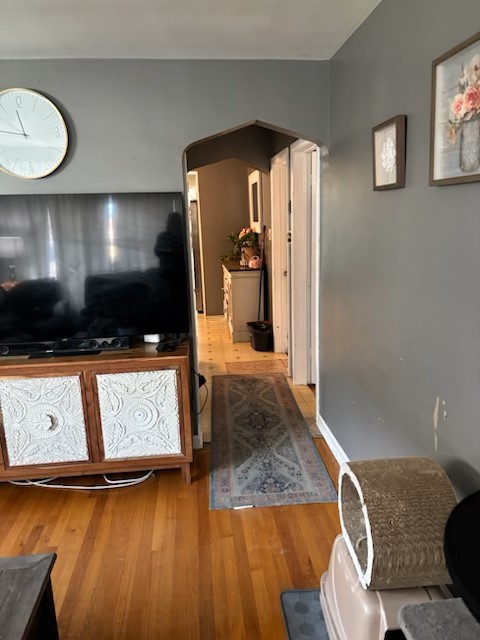 6204 35th Street Berwyn, IL 60402 - Photo 5 of 10