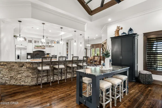 $2,250,000 | 2601 Highway 20, Southport, FL 32409