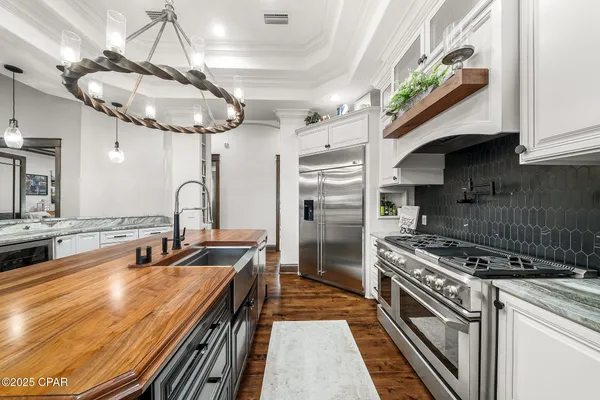 $2,250,000 | 2601 Highway 20, Southport, FL 32409