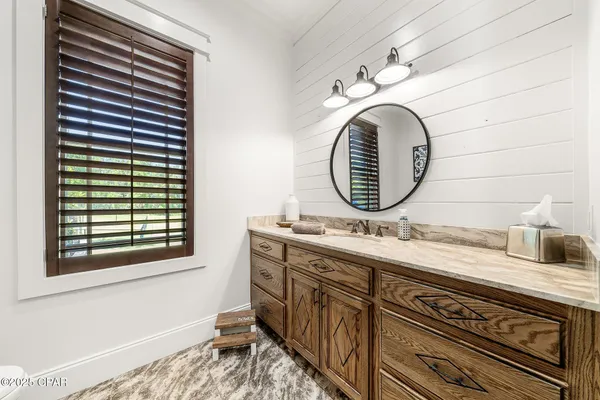 $2,250,000 | 2601 Highway 20, Southport, FL 32409