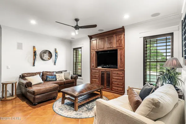 $2,250,000 | 2601 Highway 20, Southport, FL 32409