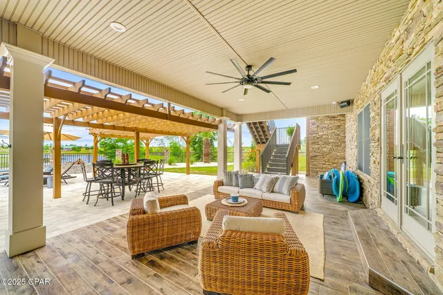 $2,250,000 | 2601 Highway 20, Southport, FL 32409