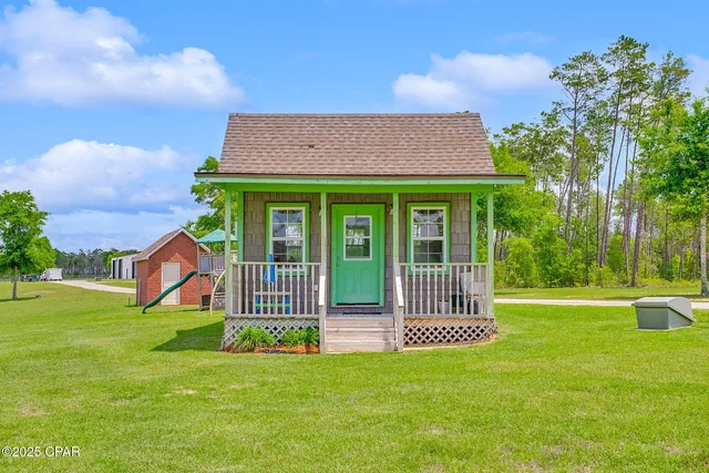 $2,250,000 | 2601 Highway 20, Southport, FL 32409