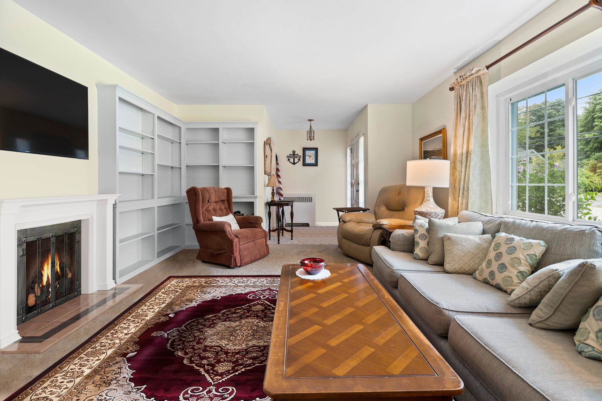 243 High Street Hampton, NH 03842 - Photo 3 of 27