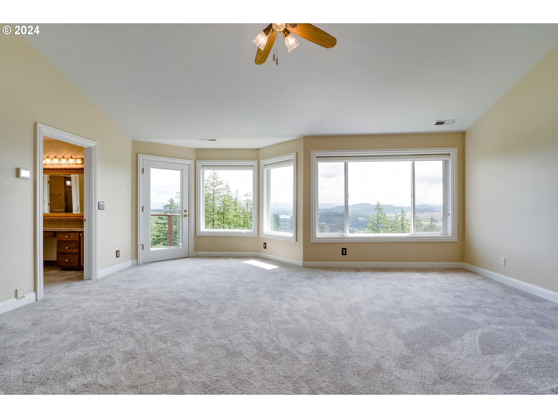 85290 Ridge Top Drive Eugene, OR 97405 - Photo 24 of 48 a view of an empty room with a window