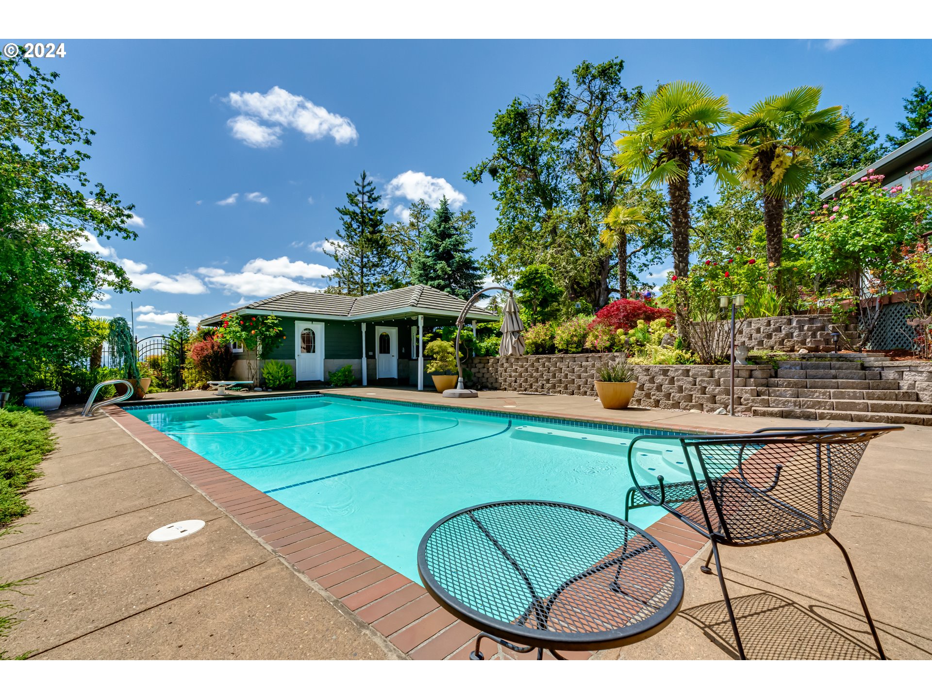 85290 Ridge Top Drive Eugene, OR 97405 - Photo 39 of 48 a view of a chairs and table in the patio