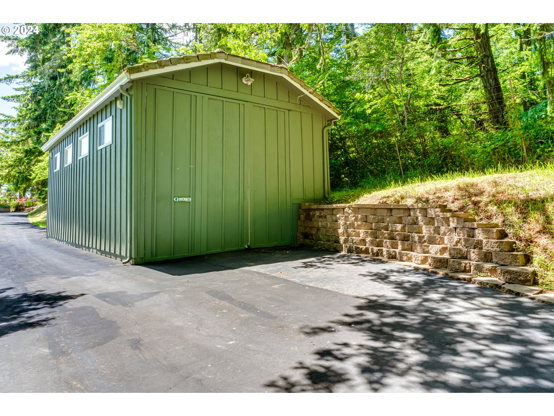 85290 Ridge Top Drive Eugene, OR 97405 - Photo 45 of 48 a green field with trees in the background
