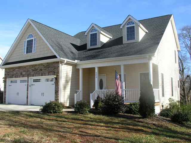 503 Ridgeline Court Seneca, SC 29678 - Photo 3 of 24 Gallery Image 3