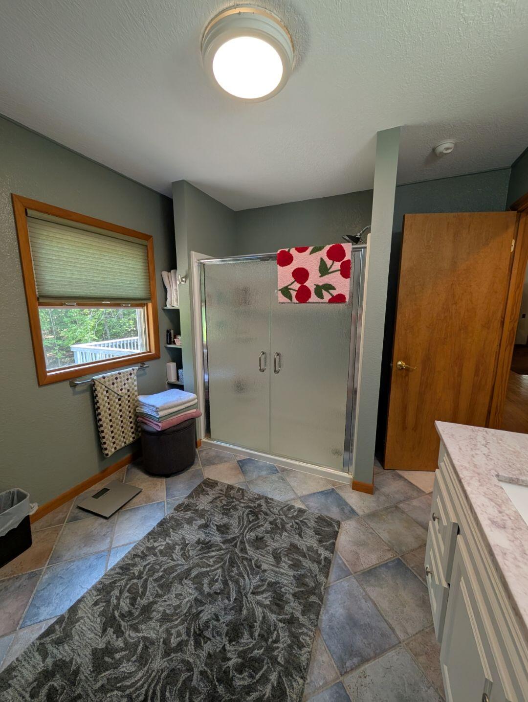 2878 East Spruce Road Spruce, MI 48762 - Photo 16 of 36 MAIN LEVEL BATH