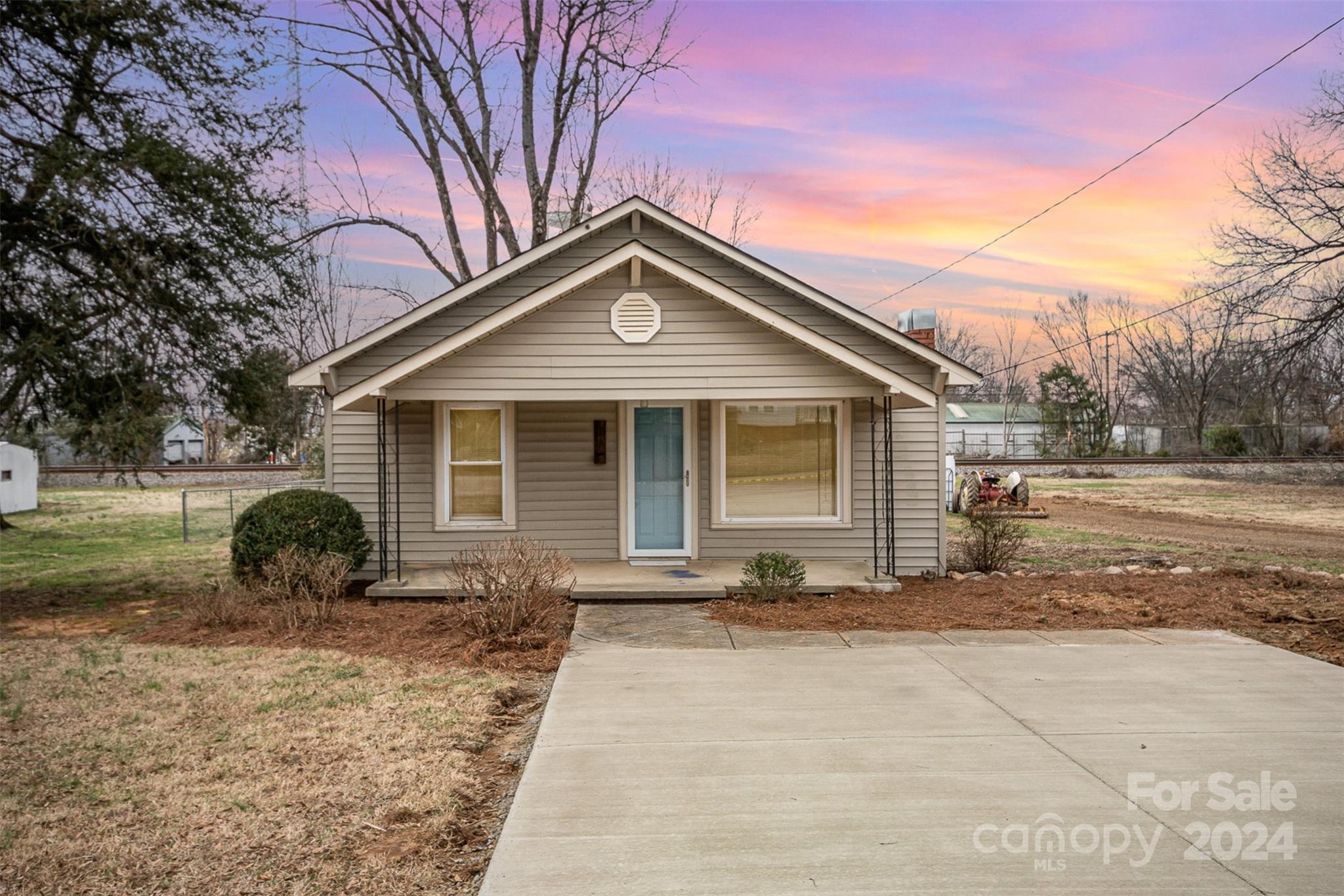 2814 South Ridge Avenue Concord, NC 28025 - Photo 1 of 19 Gallery Image 1
