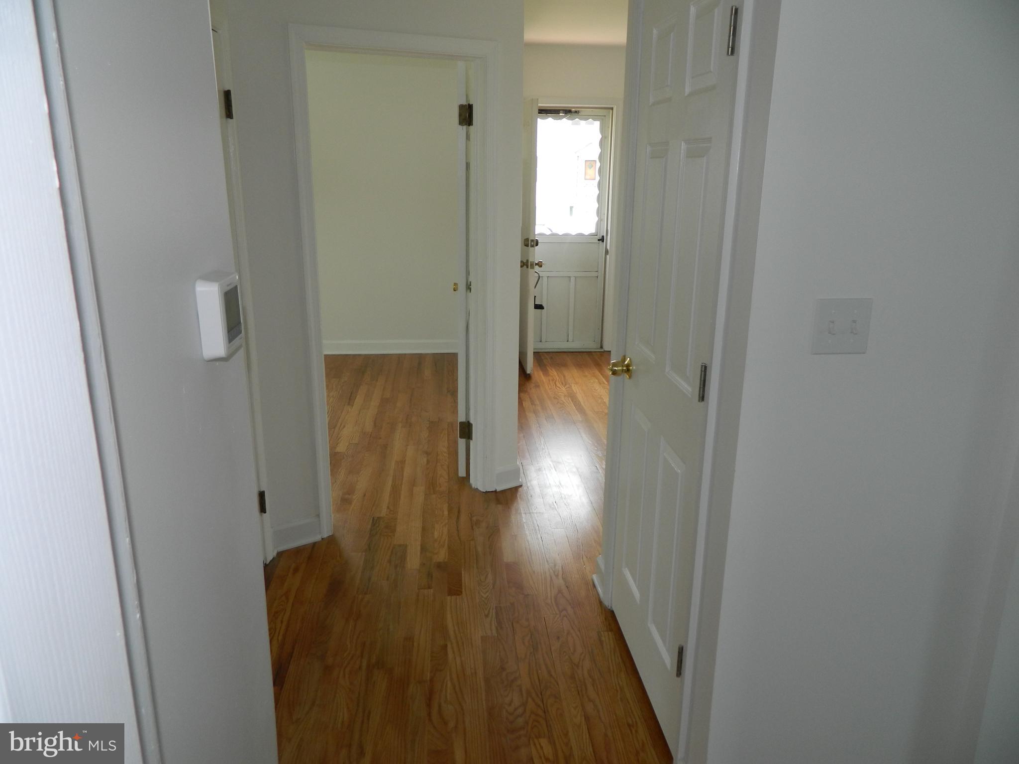 962 Woodlynn Road Baltimore, MD 21221 - Photo 13 of 21