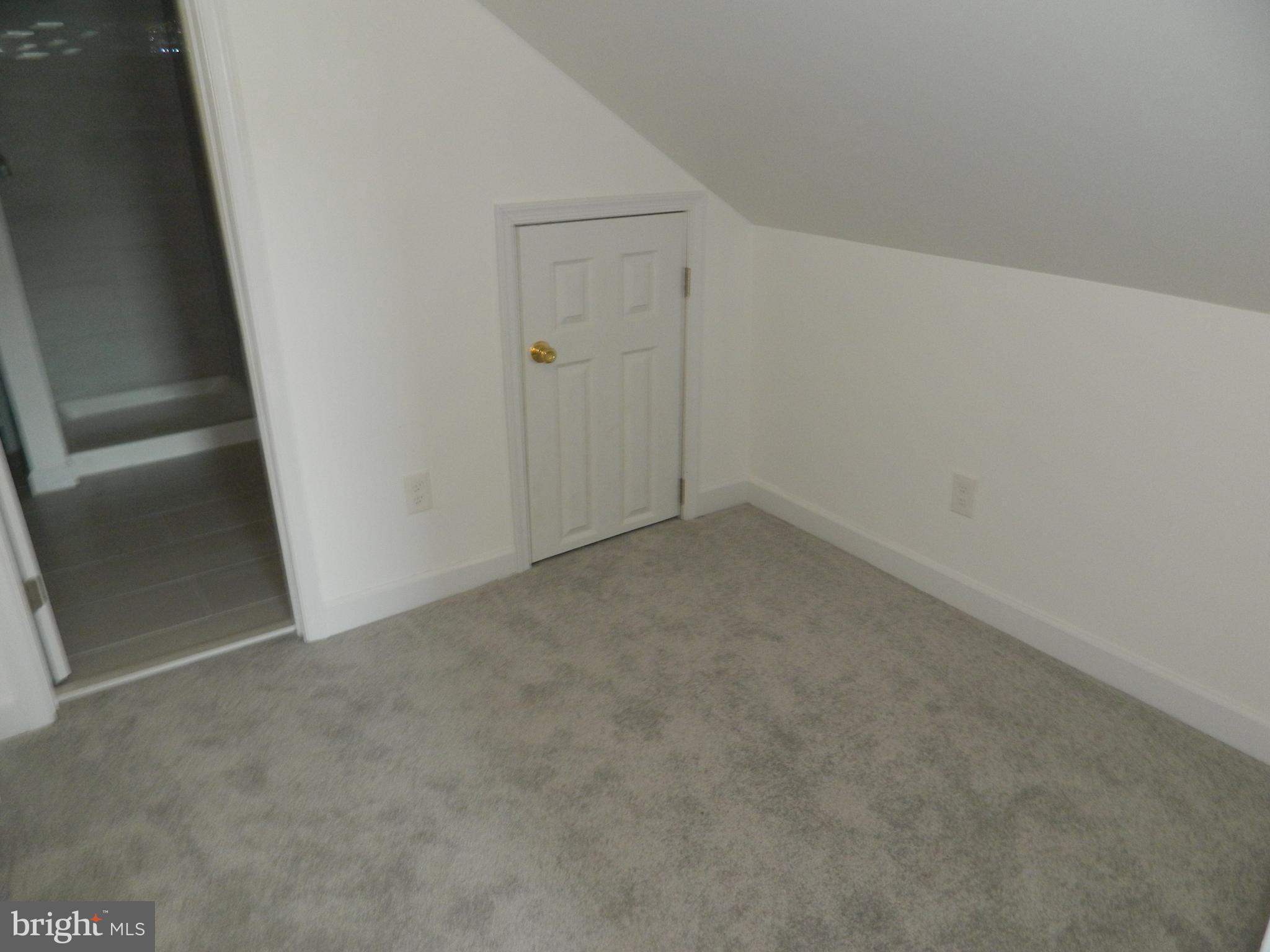 962 Woodlynn Road Baltimore, MD 21221 - Photo 16 of 21