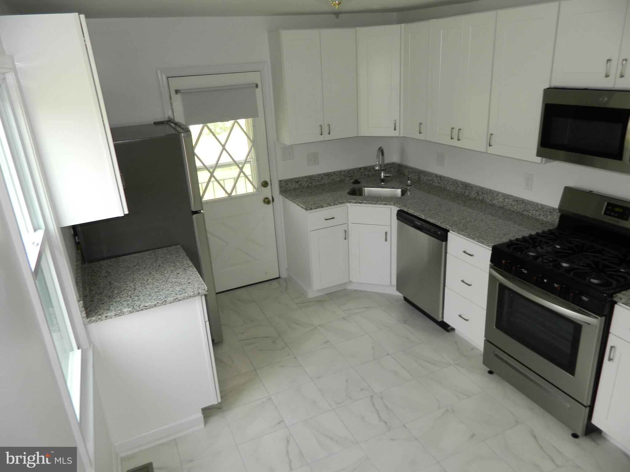 962 Woodlynn Road Baltimore, MD 21221 - Photo 5 of 21 Brand new Kitchen