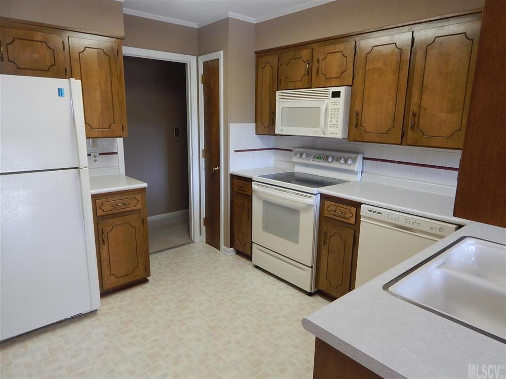 719 Jamestown Road Morganton, NC 28655 - Photo 4 of 23 Gallery Image 4
