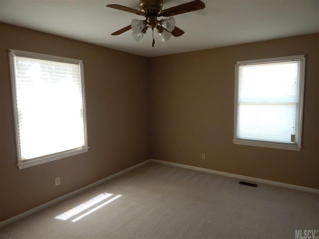 719 Jamestown Road Morganton, NC 28655 - Photo 6 of 23 Gallery Image 6