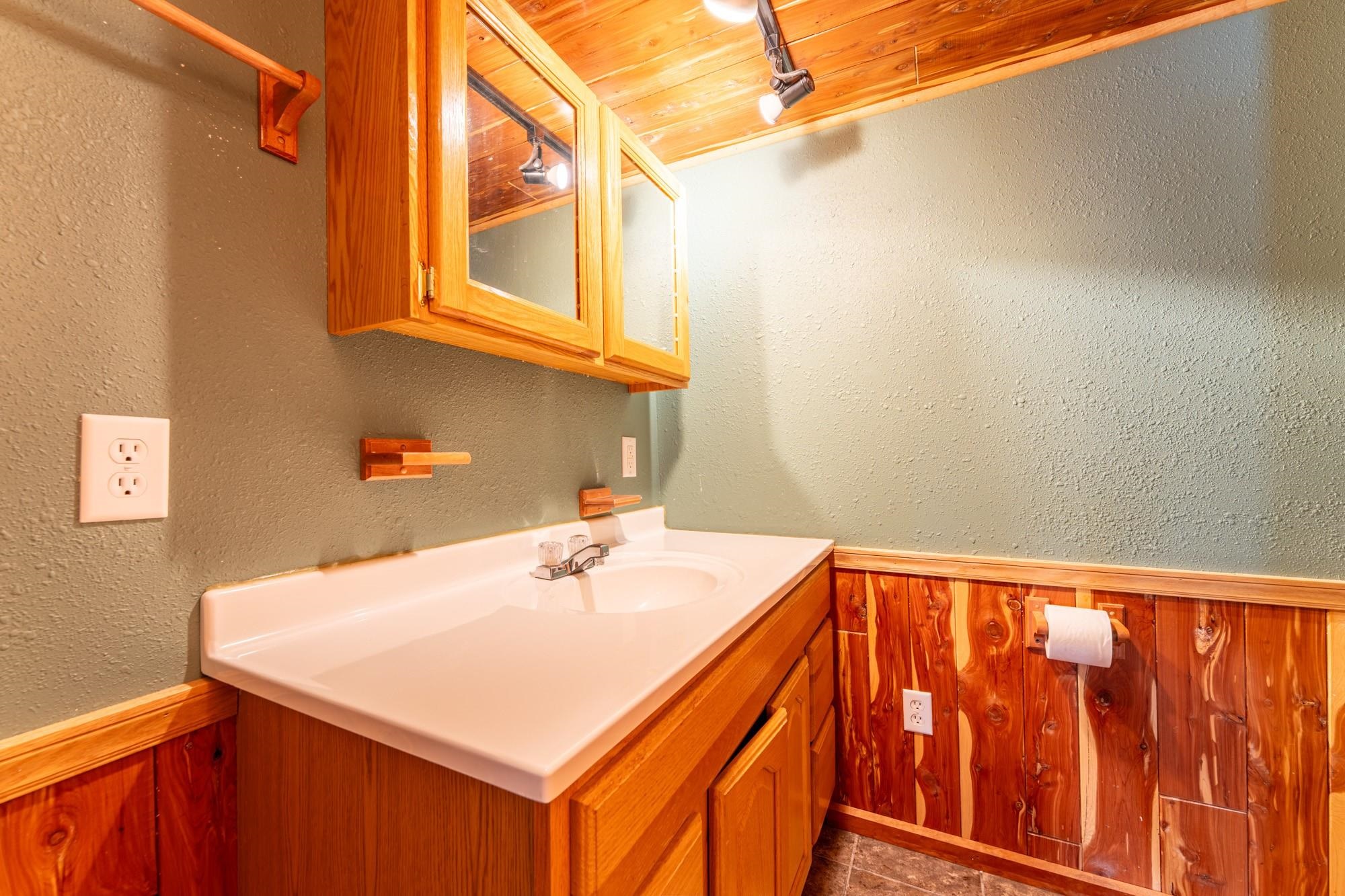 815 North 3rd Street Tower, MN 55790 - Photo 26 of 38 Lower Level 3/4 bath