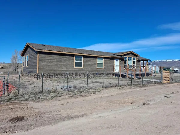 $211,000 | 195 Thompson Circle, Cokeville, WY 83114