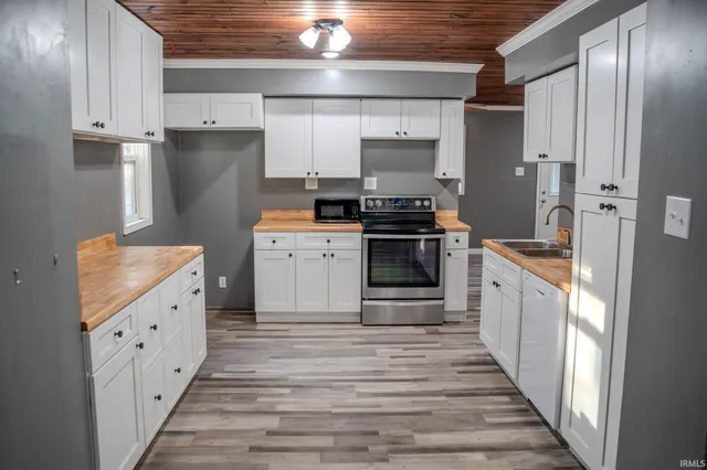 $199,900 | 556 Montclair Drive, New Haven, IN 46774