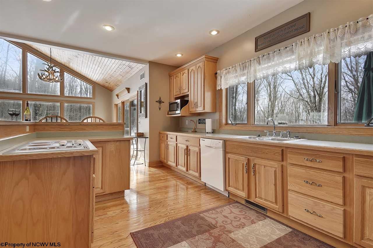 175 Cabin Mountain Road Davis, WV 26260 - Photo 6 of 30 Gallery Image 6