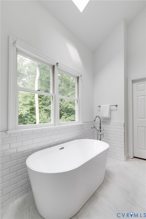 3911 Reeds Landing Circle Midlothian, VA 23113 - Photo 28 of 53 luxurious soaking tub
