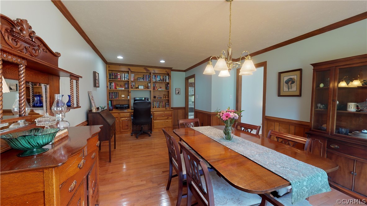 3493 Spring Run Road Mechanicsville, VA 23111 - Photo 8 of 49 Dining room view of built ins, kitchen and living