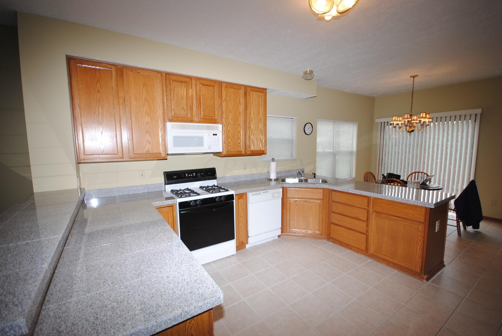 5674 Wilcox Road Dublin, OH 43016 - Photo 4 of 18 Gallery Image 4