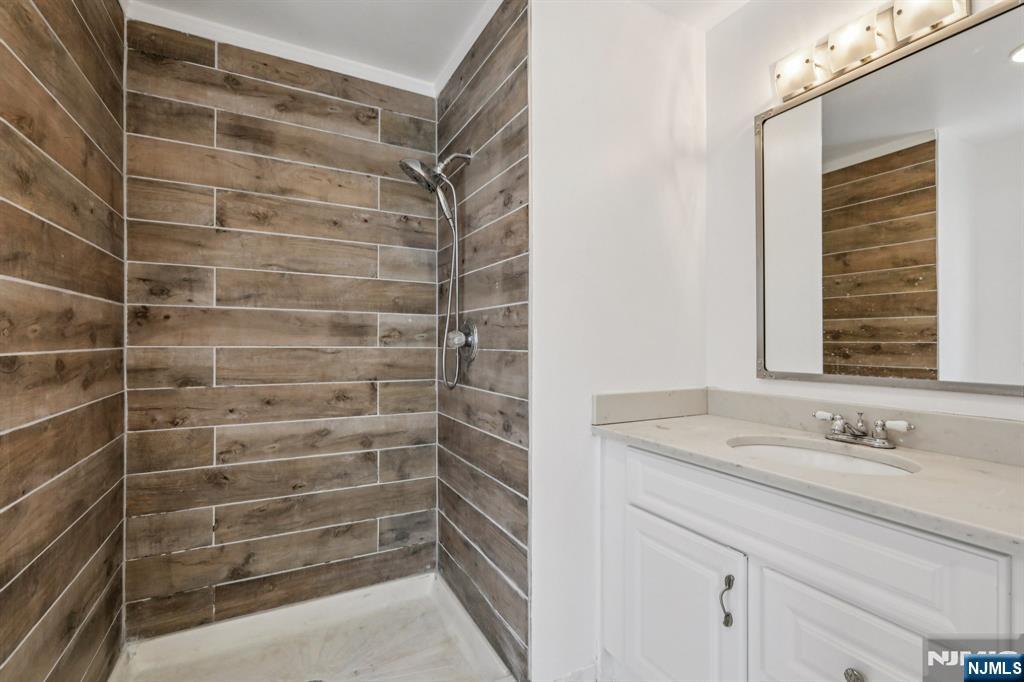 691 Hamilton Avenue, Unit B Ridgefield, NJ 07657 - Photo 22 of 23