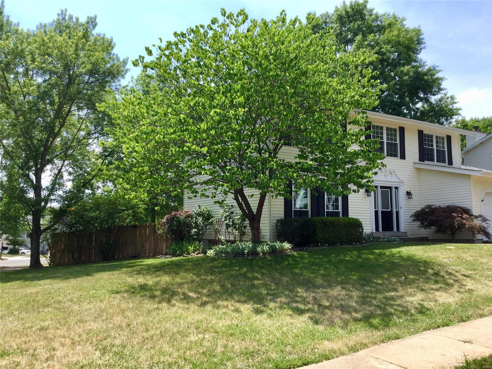 513 Oakton Ridge Court Ballwin, MO 63021 - Photo 2 of 33 Gallery Image 2